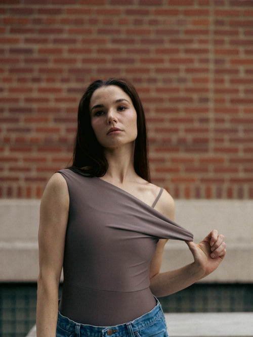 Epolma in Mocha Grey